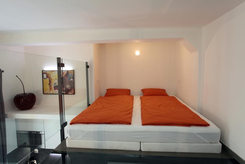 House - The Modern Flat * Praag